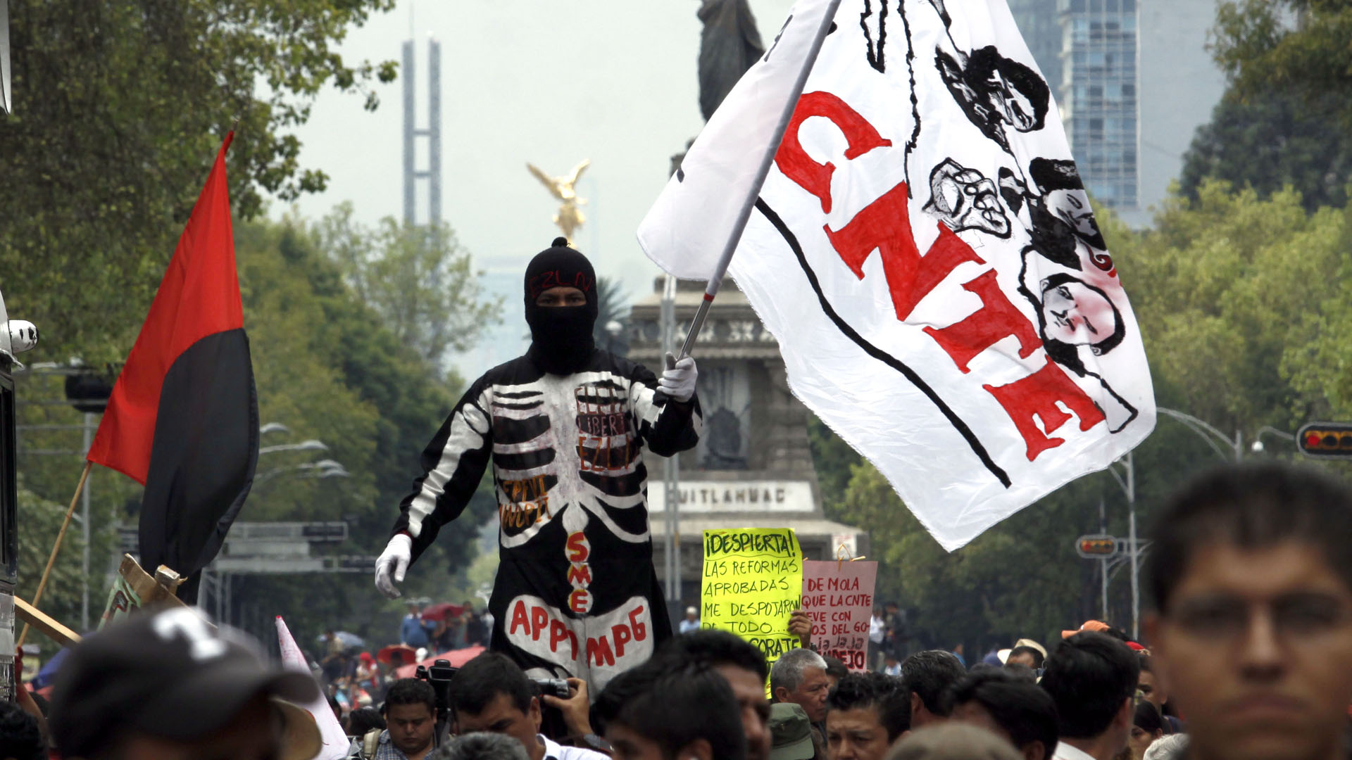  Anuncia la CNTE paro de labores a partir del 15 de mayo