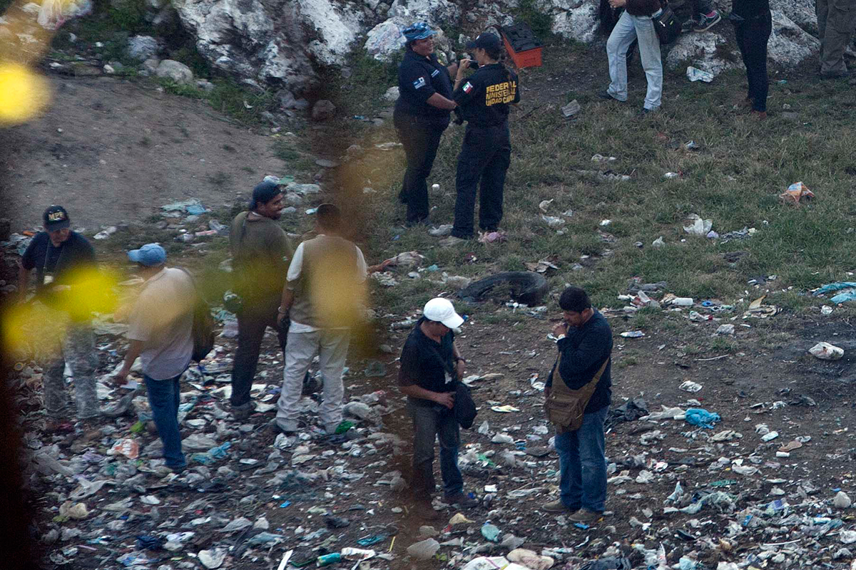  Borró evidencias una segunda quema en basurero de Cocula: Equipo Argentino
