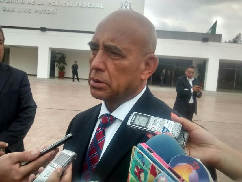  Probable, aumento salarial para policías: Leal Tovías