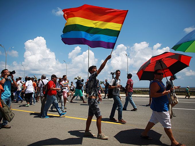  Gobierno argentino acepta registrar a hijos de parejas homosexuales