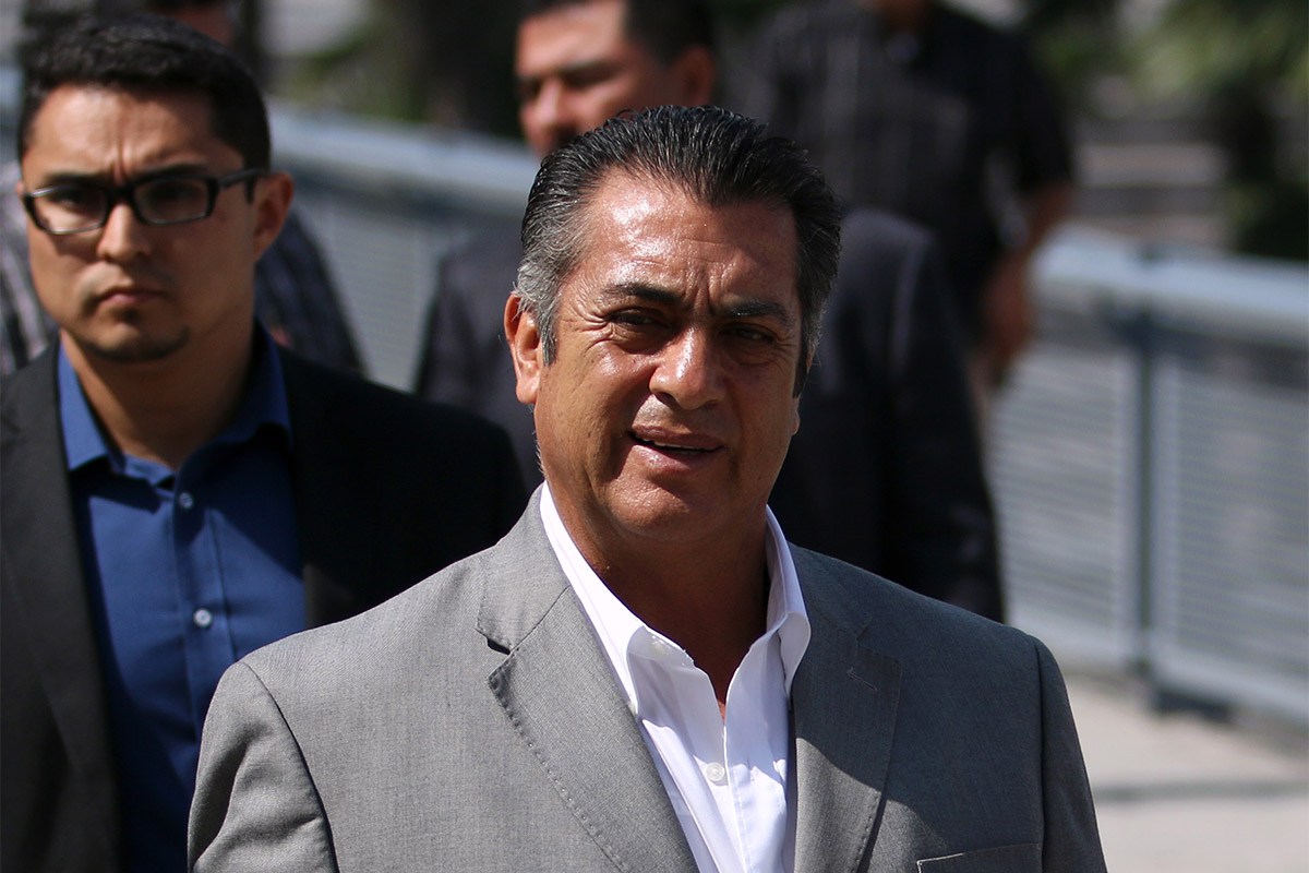  ‘El Bronco’ evade tema de inseguridad; prefiere hablar de futbol