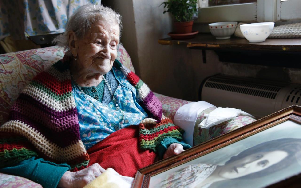  Mujer más anciana del mundo quiere superar a Jeanne Calment, fallecida a los 122