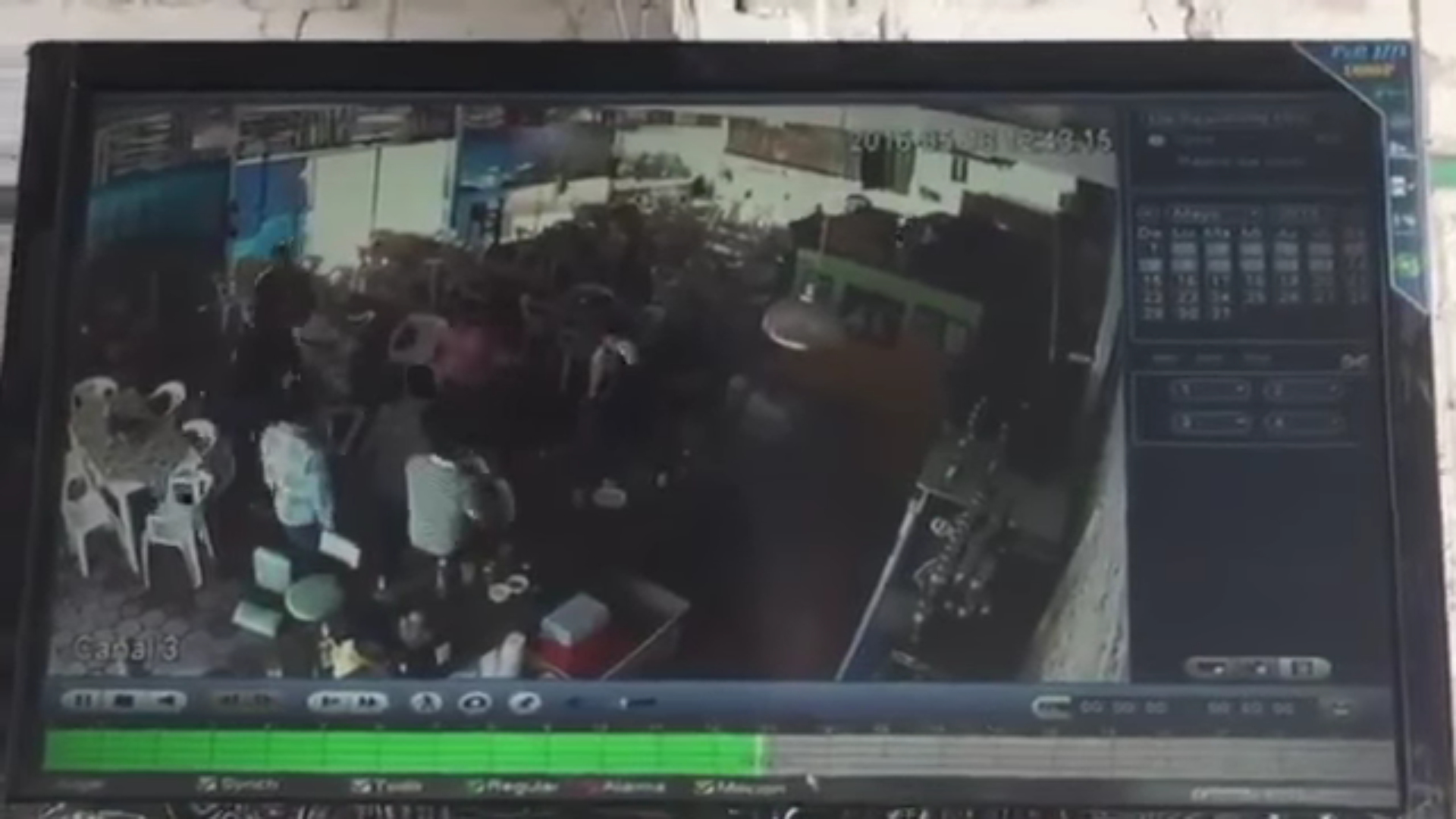  #JuniorsDeSanPancho, irrumpen en restaurante de Guanajuato para golpear a hombre