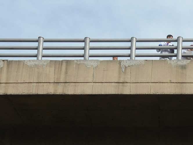  Secuestran a joven y lo lanzan desde un puente en Culiacán