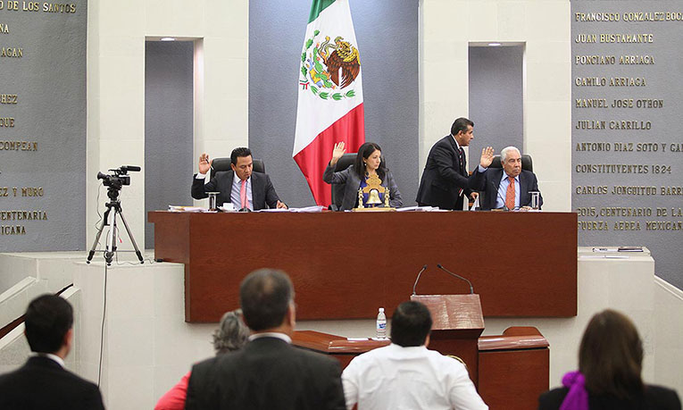  Iniciativa para hacer público sentido del voto de diputados en dictámenes aprobados