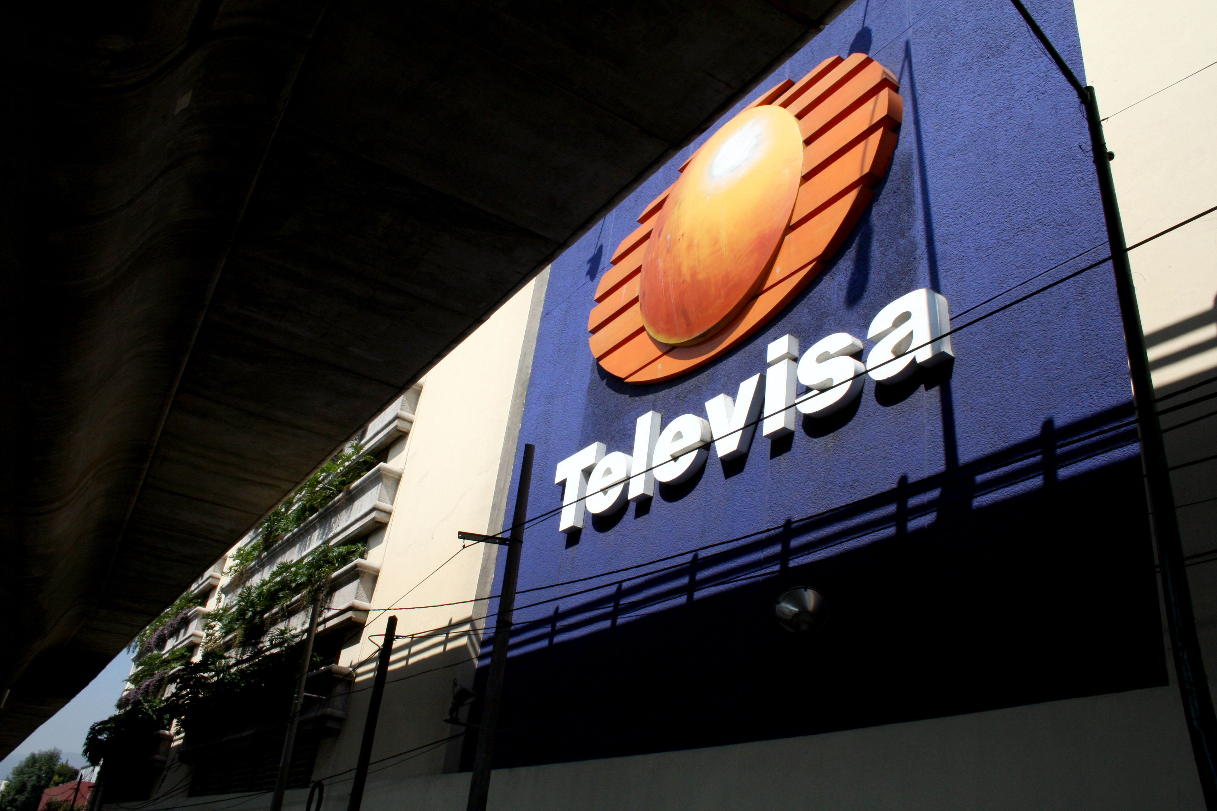  “Demandaremos a Proceso y Reforma”: Vicepresidente de Televisa