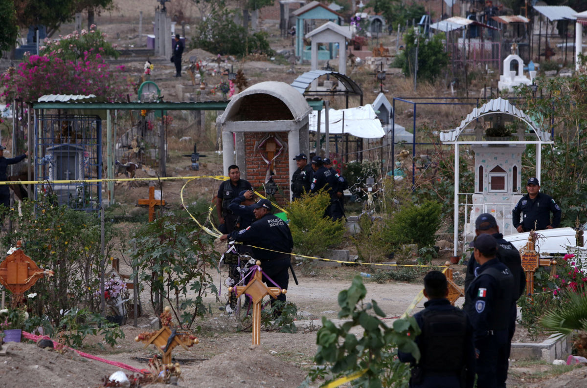  45 cuerpos ya han sido exhumados en Tetelcingo