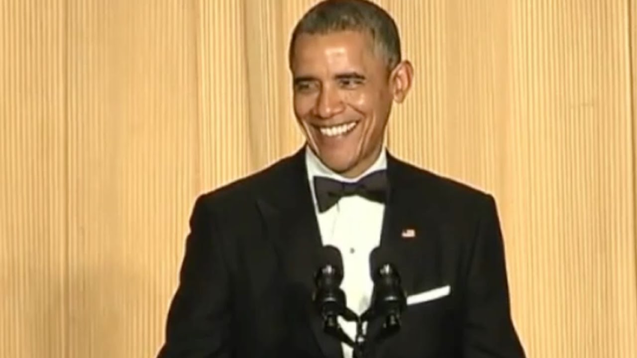  (Video) Arrasa Obama en última cena con corresponsales; habla de Trump, Clinton y Sanders