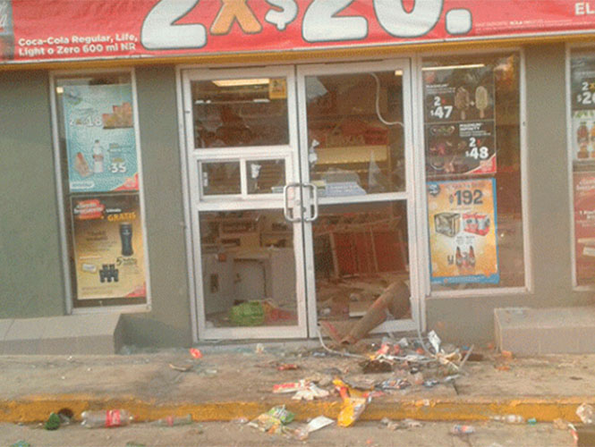  Vandalizan comercios en Oaxaca tras enfrentamientos en Nochixtlán