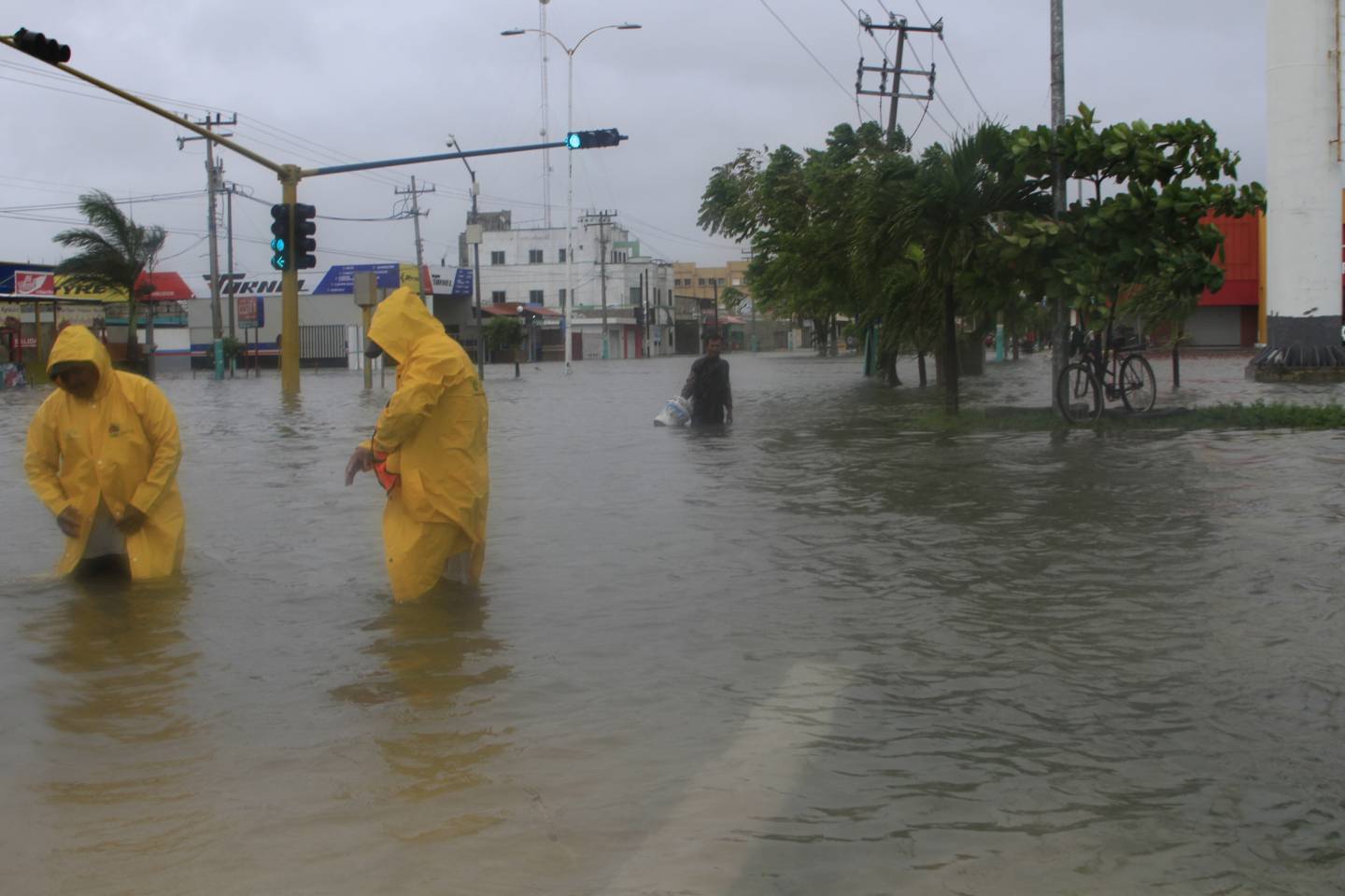  Por lluvias, declaran en emergencia dos municipios de Quintana Roo