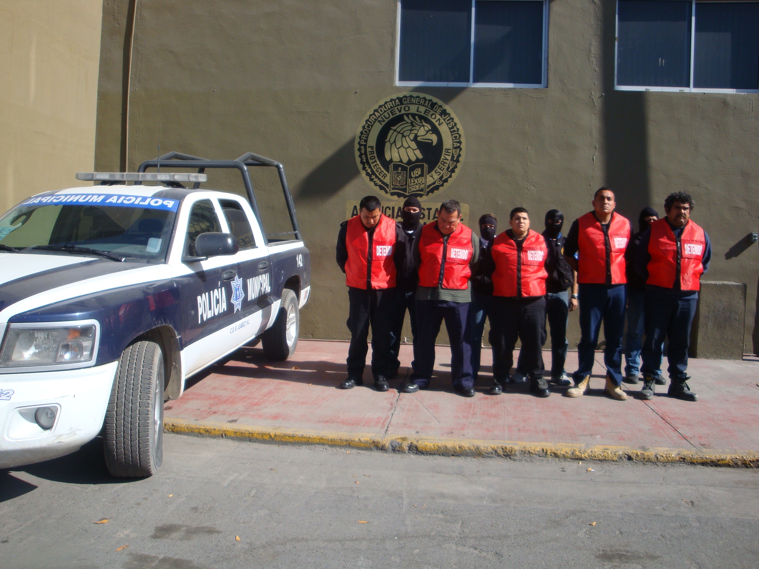  Policías de Nuevo León, detenidos presuntamente por participar en secuestro