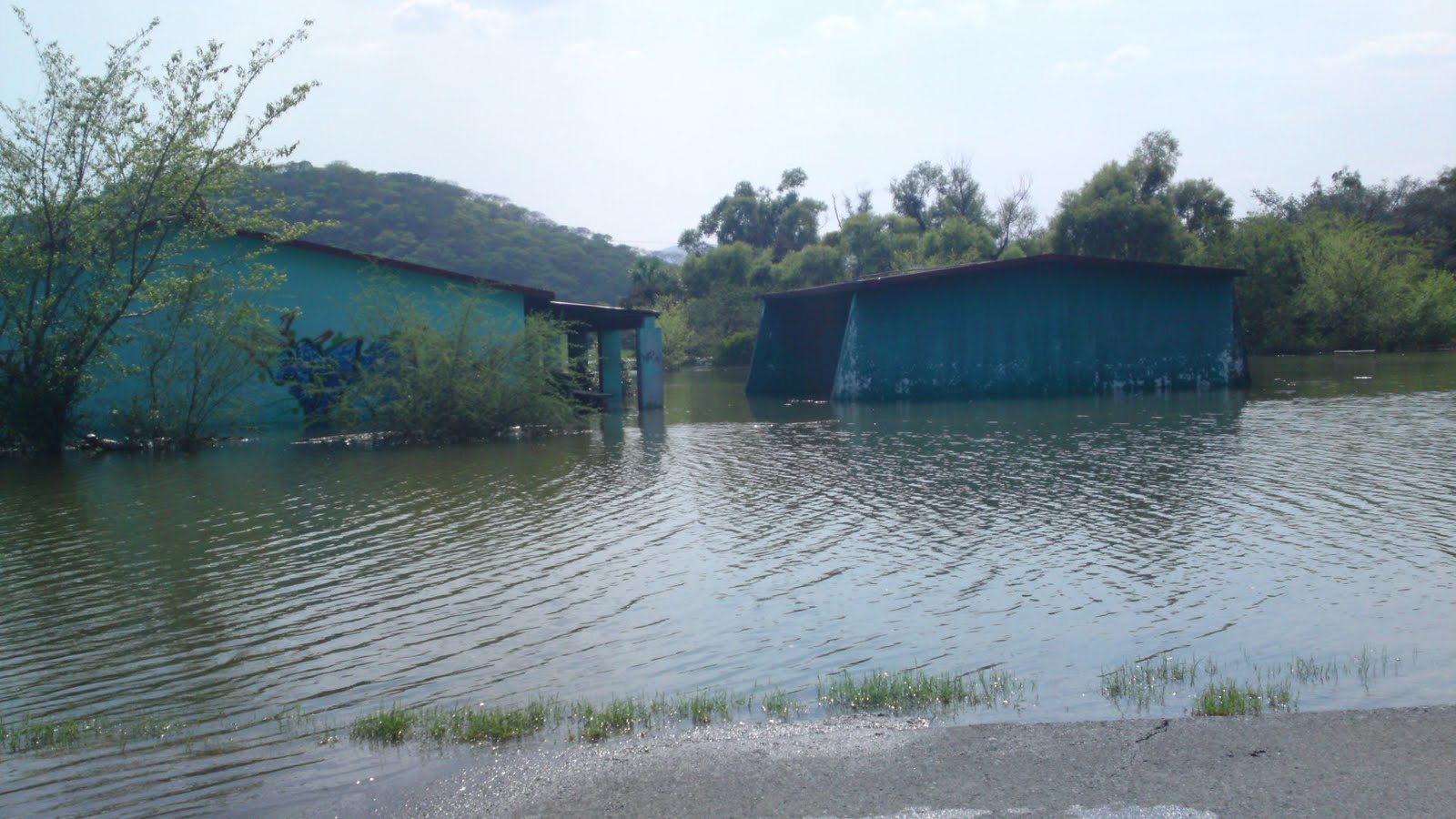  Recientes lluvias en la Huasteca ocasionaron destrucción de tramo carretero