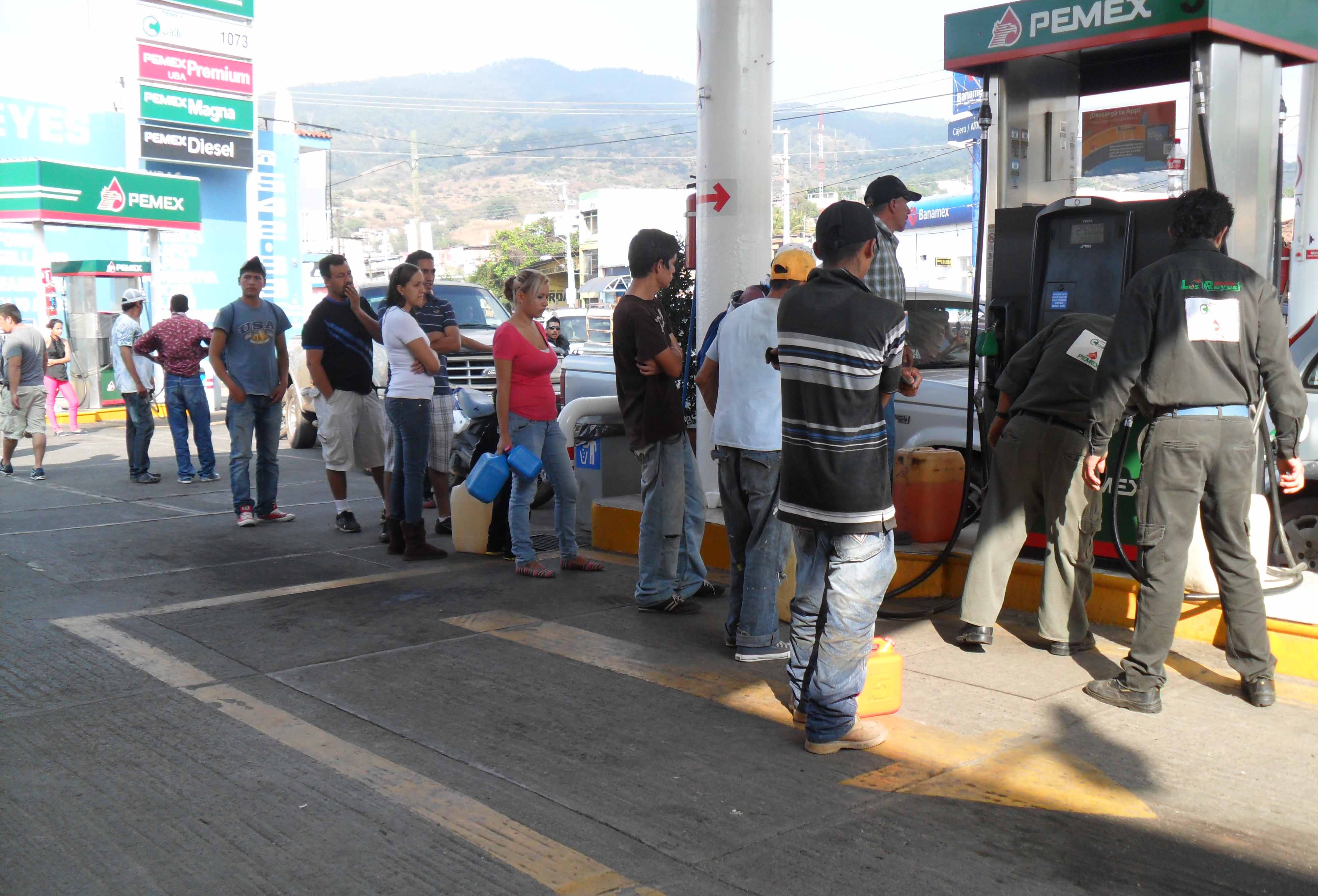  Sufre Chihuahua desabasto de combustibles en 13 municipios