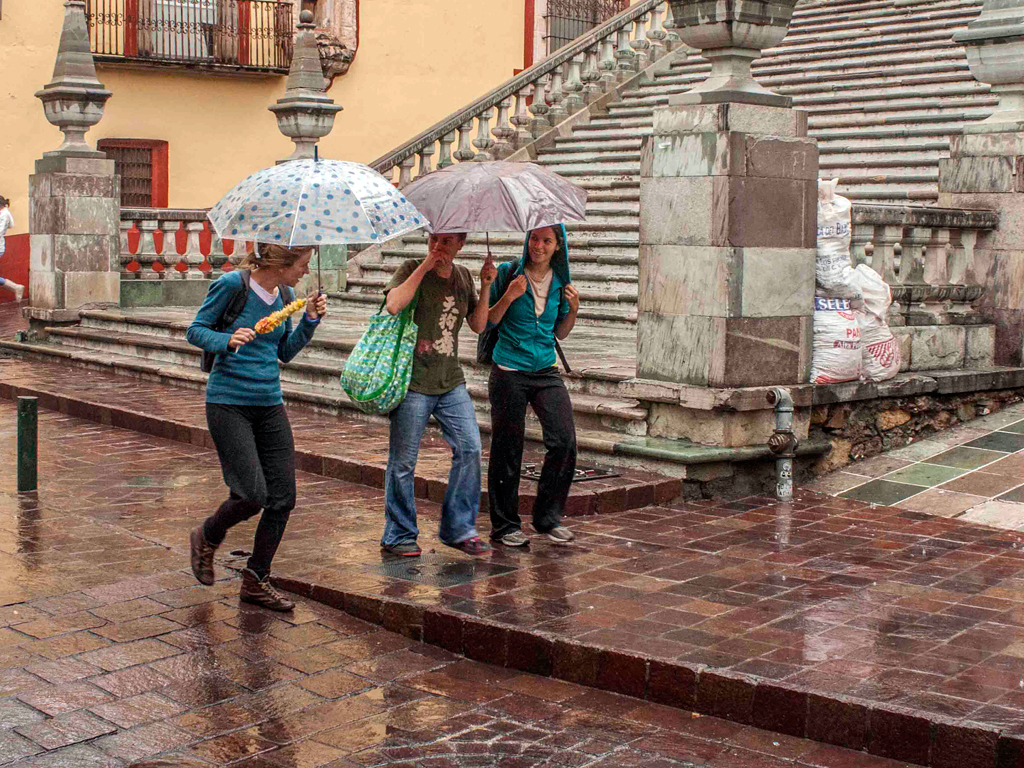  Depresión tropical causará lluvias en centro, sur y sureste de México
