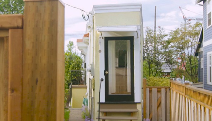  (Video) La diminuta casa de 1 metro de ancho que cuesta 499 dólares