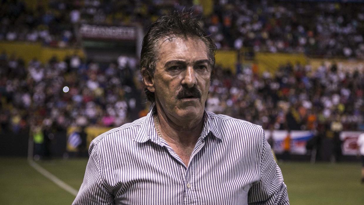  Jaguares despide a La Volpe, le “agradece” su profesionalismo