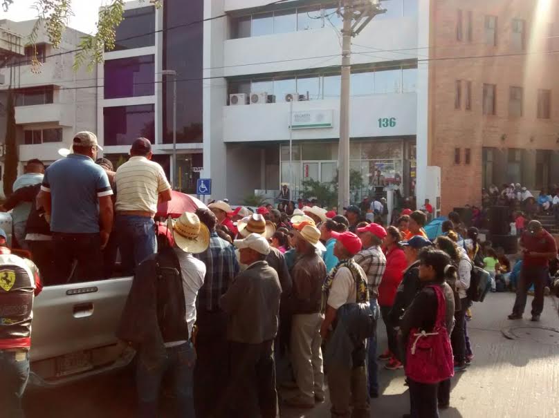  Por incumplimiento en insumos para Sagarpa, plantón permanente de antorchistas