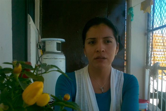  Tras casi 4 años, absuelven a mujer que fue torturada para inculparse por crimen de su marido