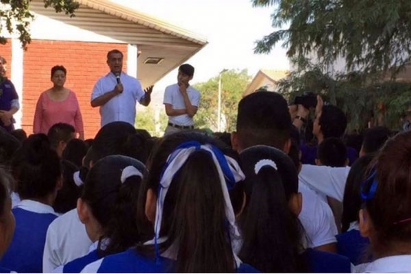  Regaña ‘El Bronco’ a maestros por manifestaciones