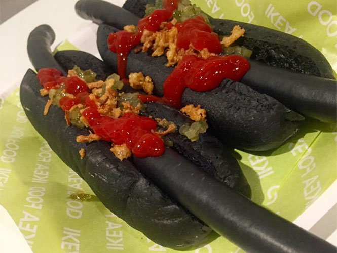  El hot dog negro que se vende en Japón