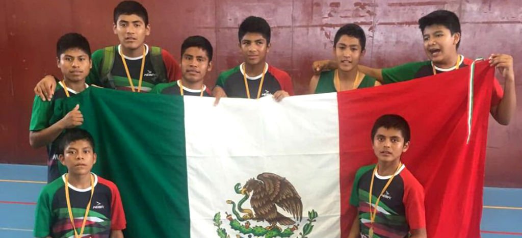 Niños triquis triunfan en la Copa Mundial de Barcelona 2016