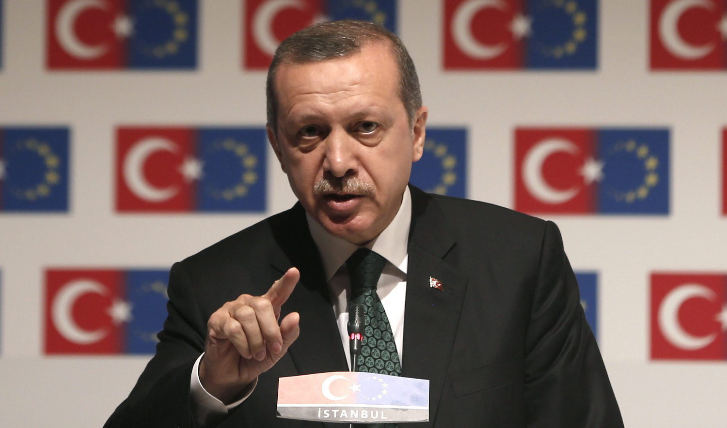  Presidente Erdogan califica de “traición” el intento de golpe de estado en su contra en Turquía