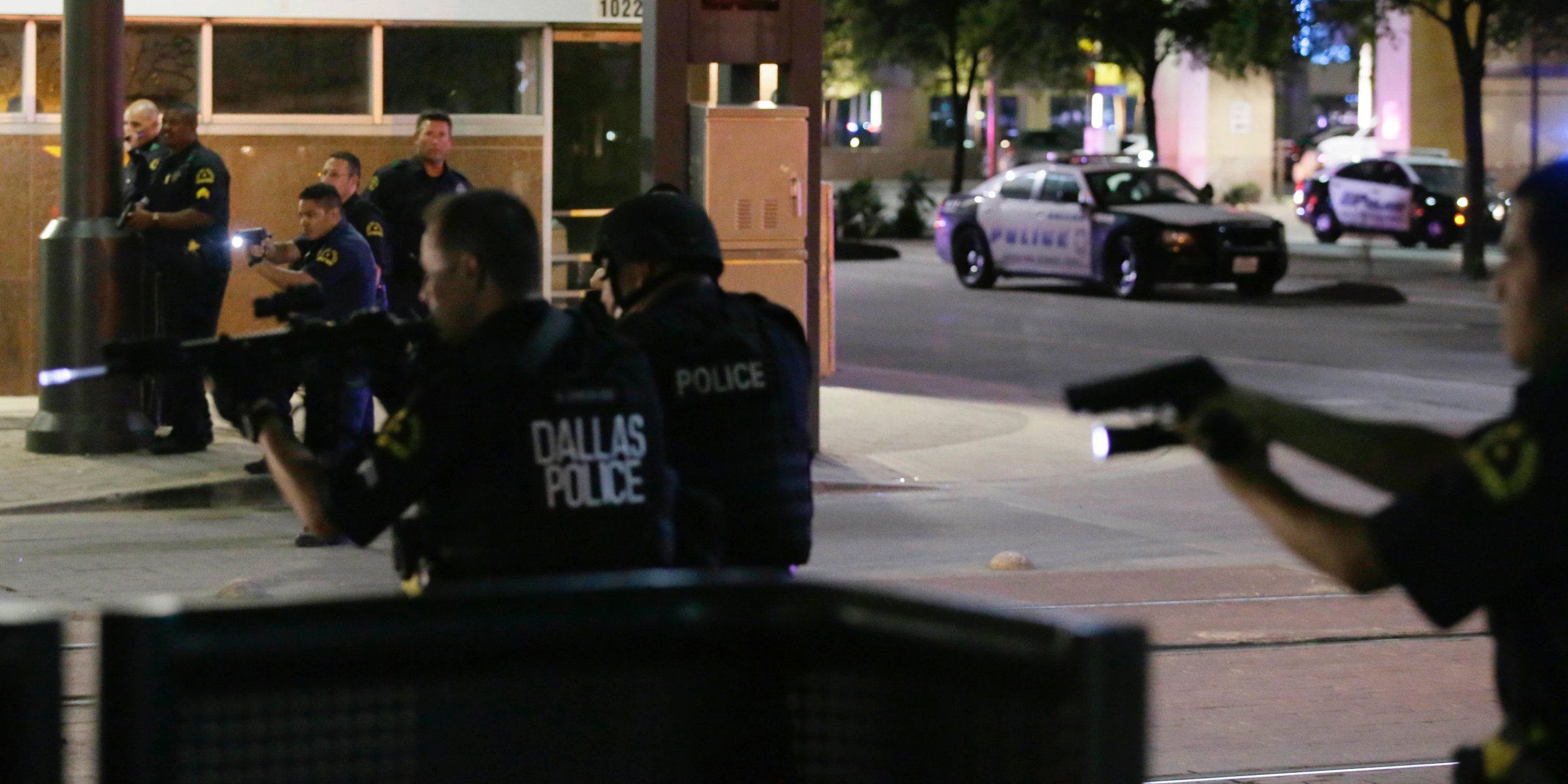  Francotirador en Dallas tenía por objetivo “matar a blancos”