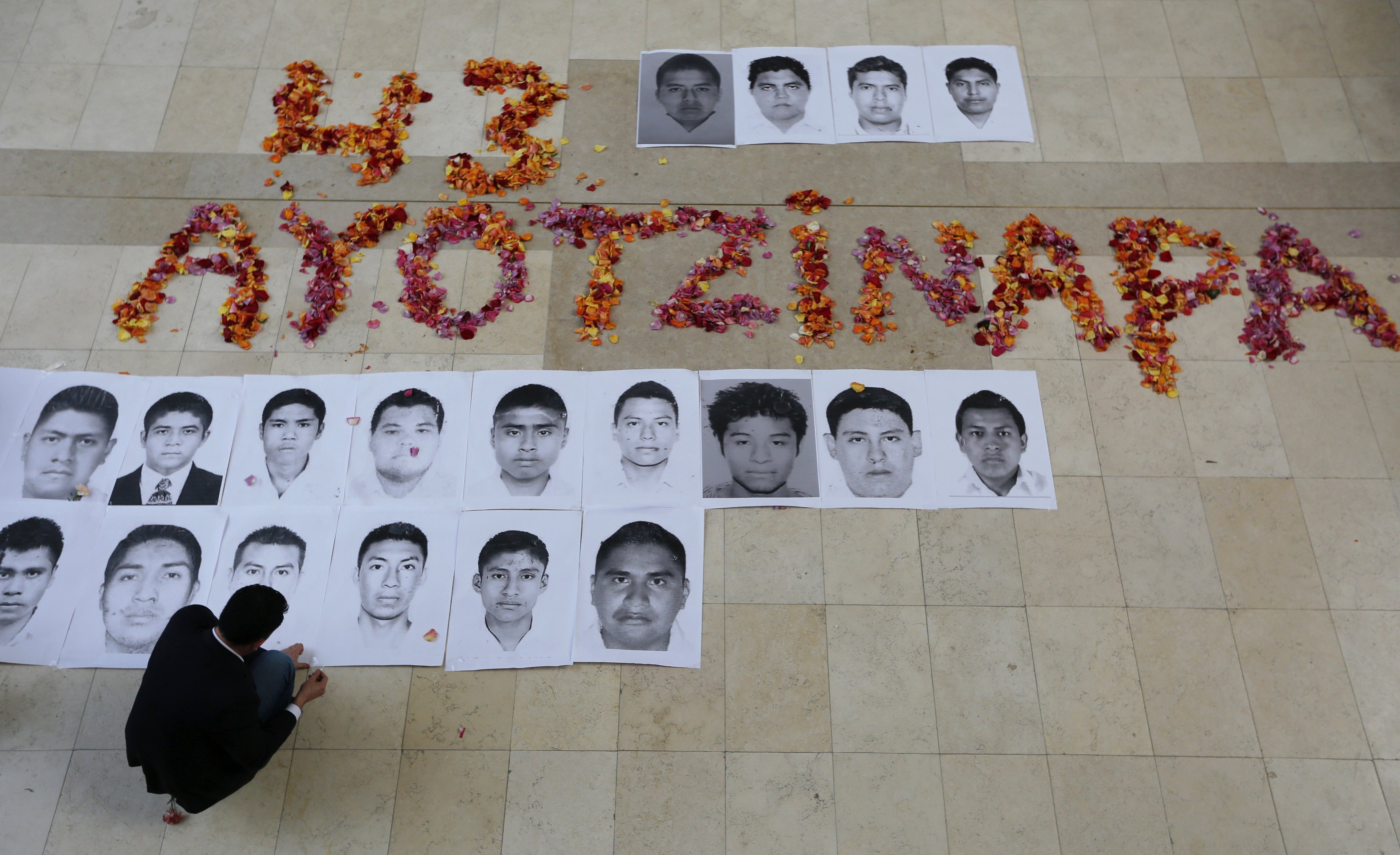  Caso Ayotzinapa, ‘sigue como el primer día’: padres de normalistas