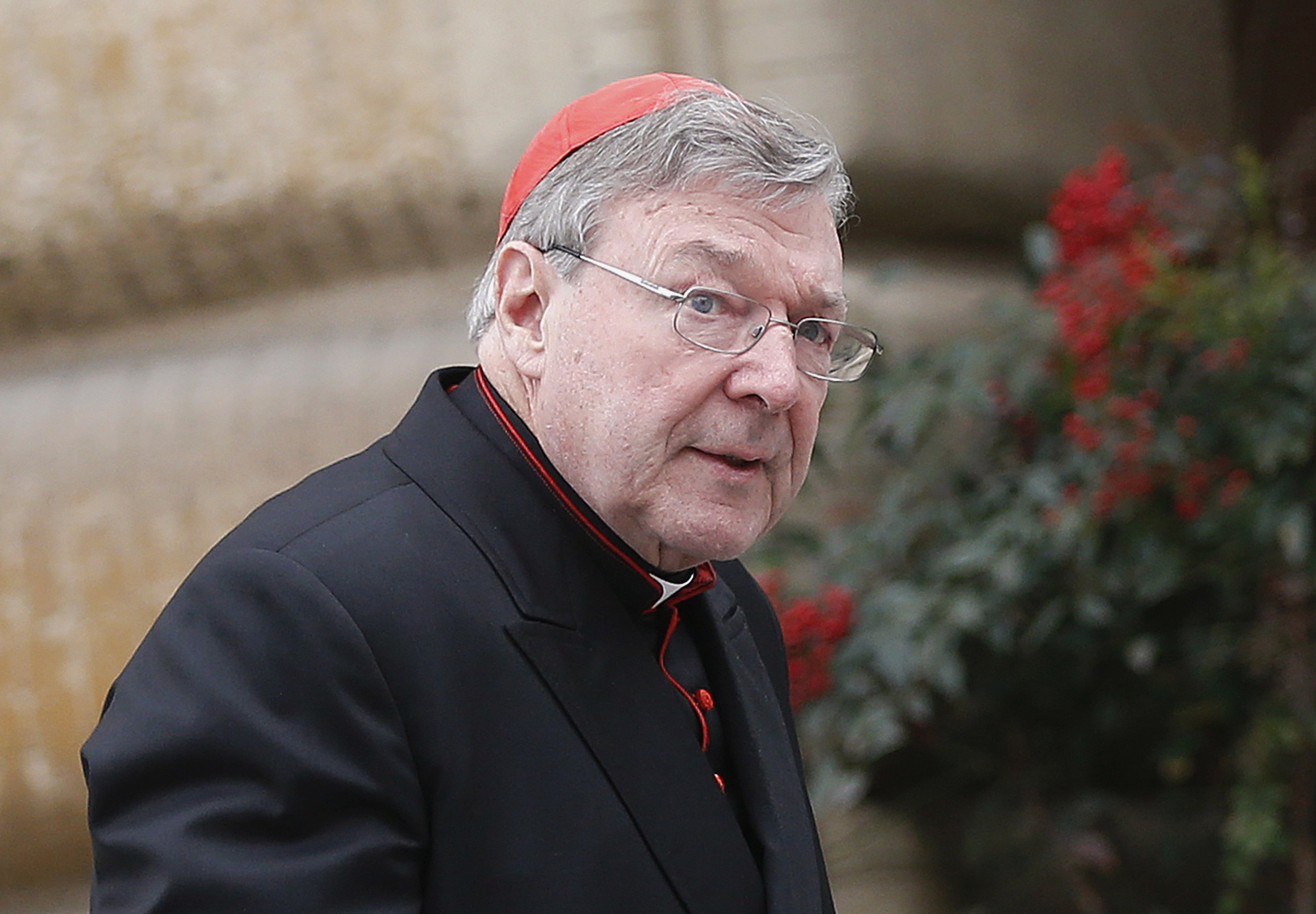  Investigan por pederastía a ministro del Vaticano