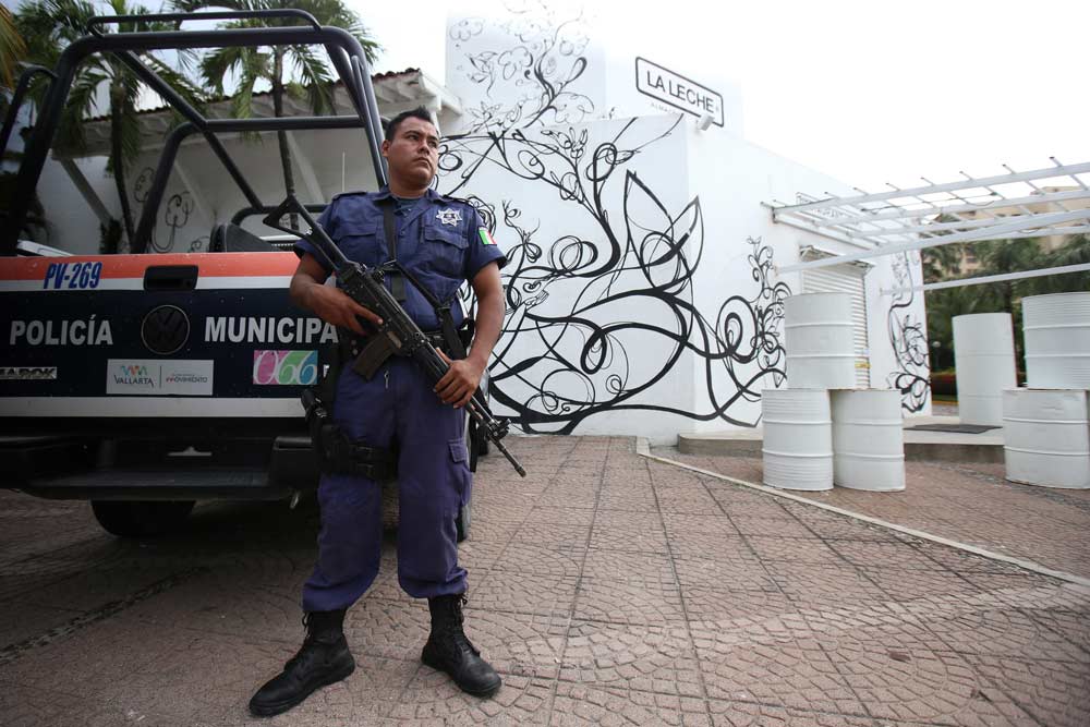  Temen nueva guerra de narcos tras hechos en Puerto Vallarta