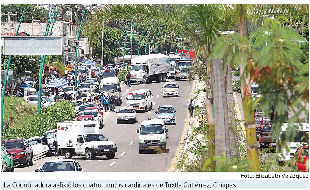  Regresan bloqueos de la CNTE; educación no es capricho, dice Nuño