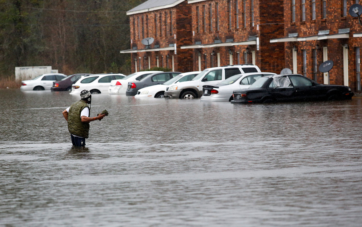  Inundaciones en Louisiana dejan 6 muertos; otras 20 mil personas son rescatadas