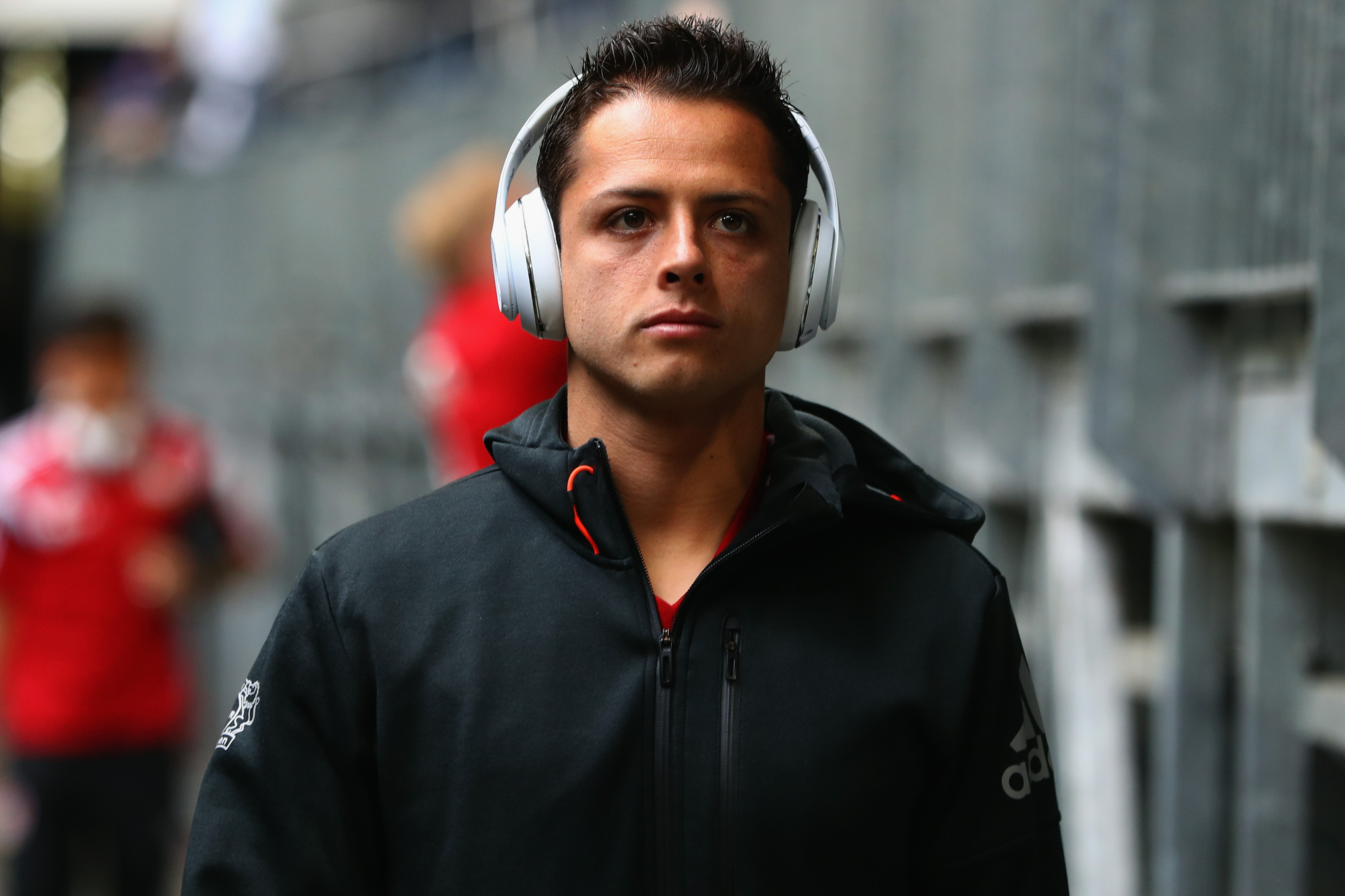  (Video) ‘Chicharito agradece muestras de cariño tras fractura en la mano