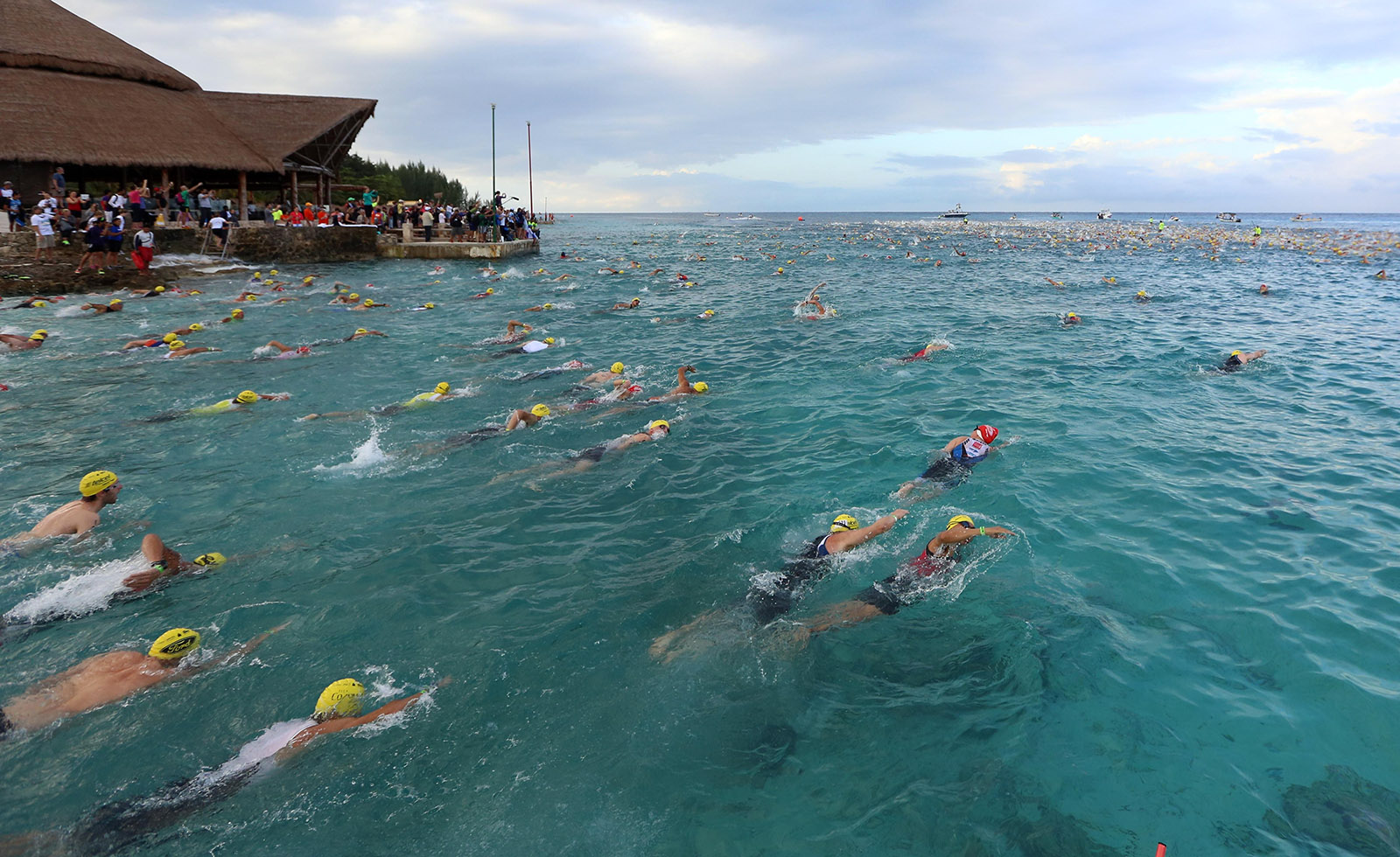  Van cinco medallistas al mundial de Triatlón