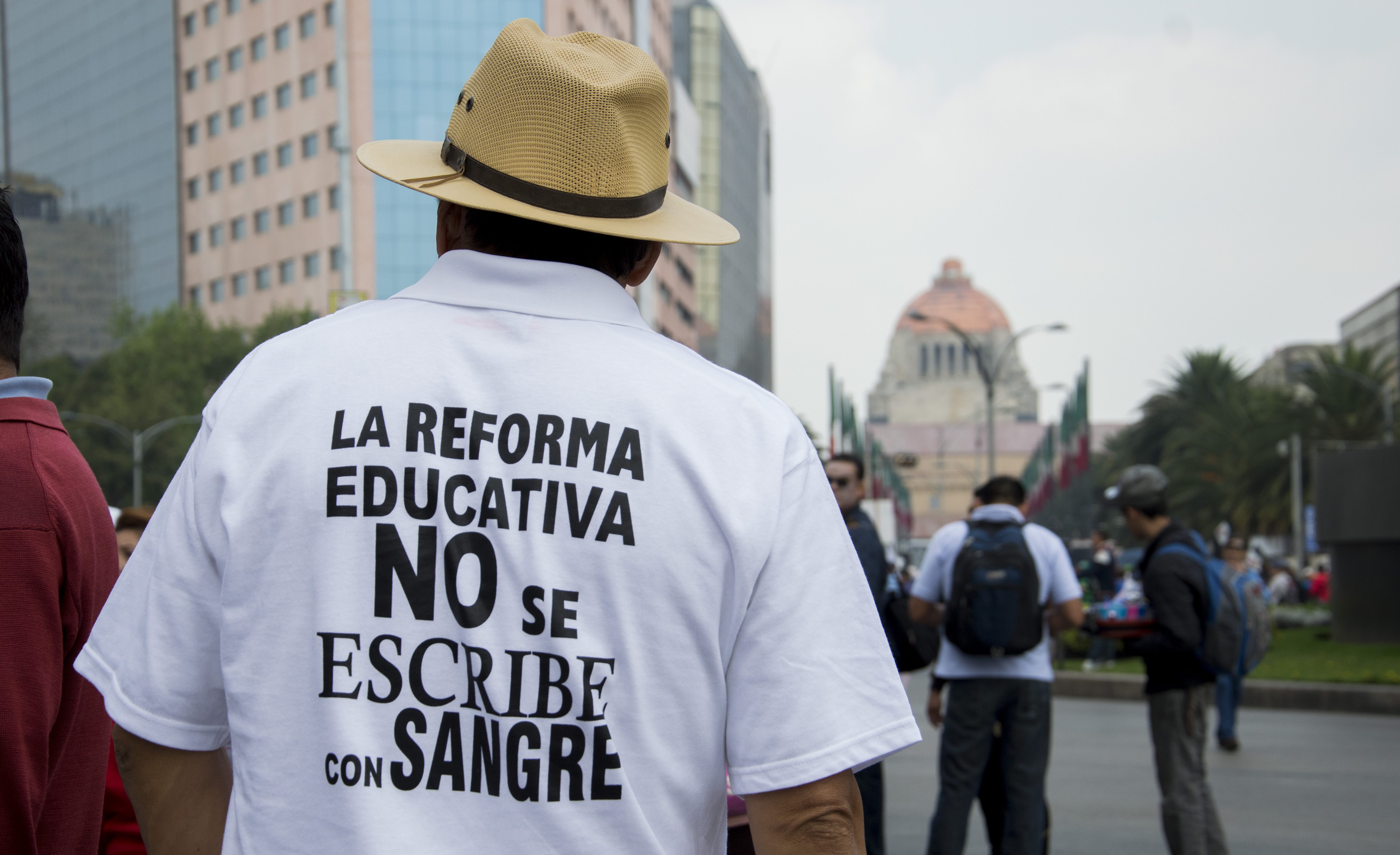  SCJN: Docentes sí pueden ser separados de su cargo por no aprobar evaluación