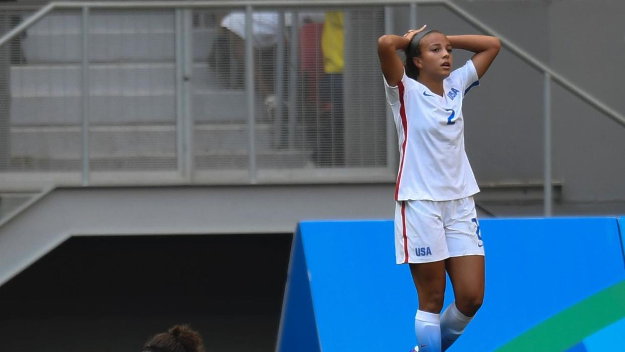  Suecia derrota a la Selección 4 veces campeona Olímpica , Estados Unidos, en el fútbol femenil