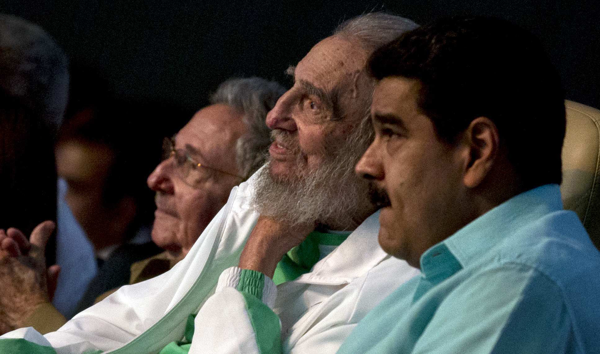  Acusan a Maduro de festejar a Fidel Castro con dinero público