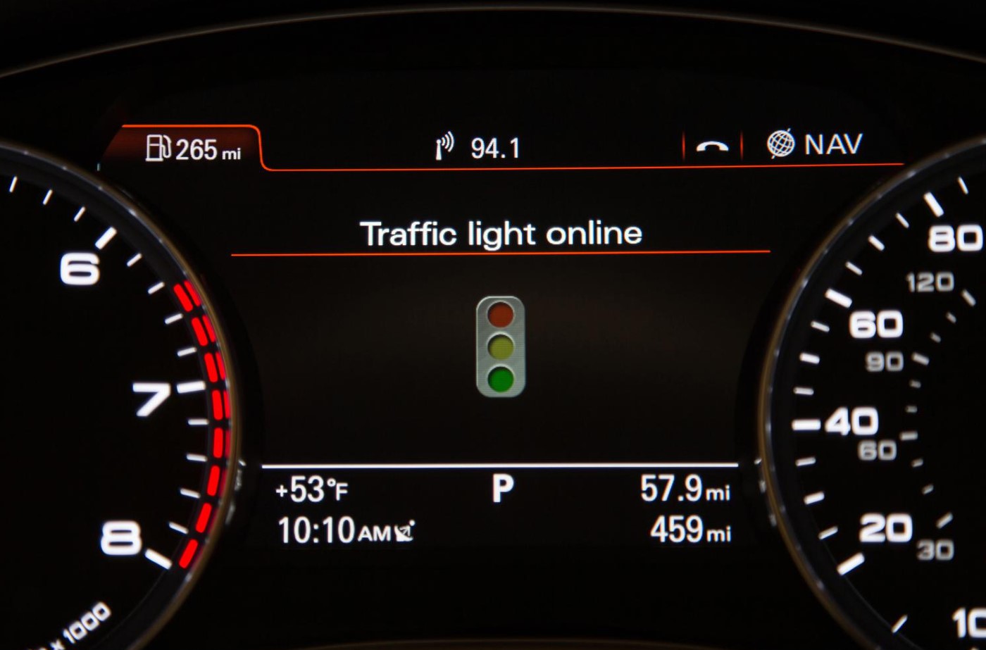  (Video) Nuevos coches de Audi avisarán cuánto falta para el semáforo en verde