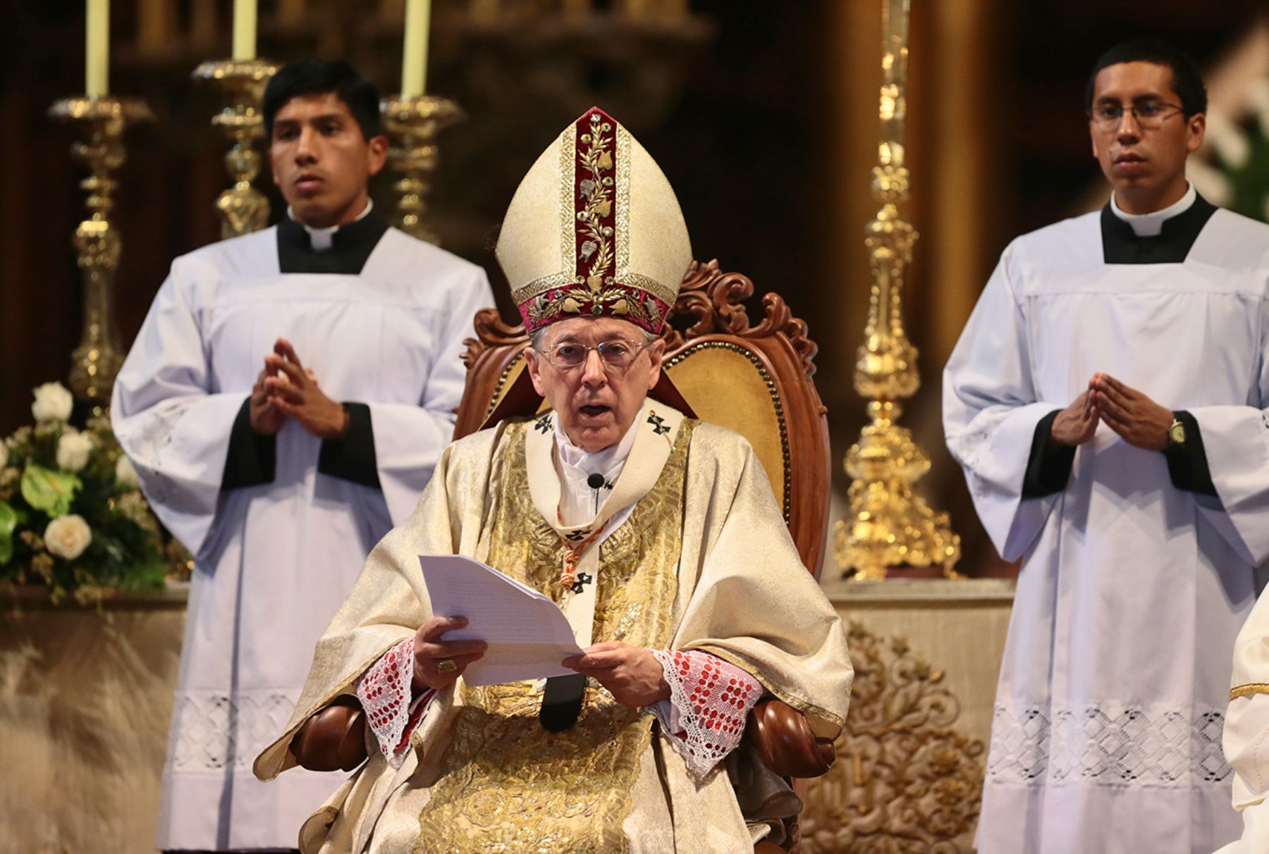  “La mujer es culpable de las violaciones”: Arzobispo
