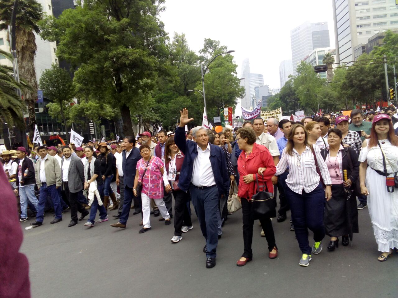  “No pagar a los maestros es antibíblico”: López Obrador
