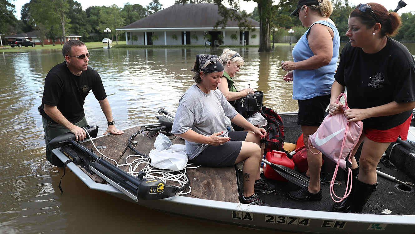  Van 18 muertos y 40 mil casas afectadas por inundaciones en Lousiana