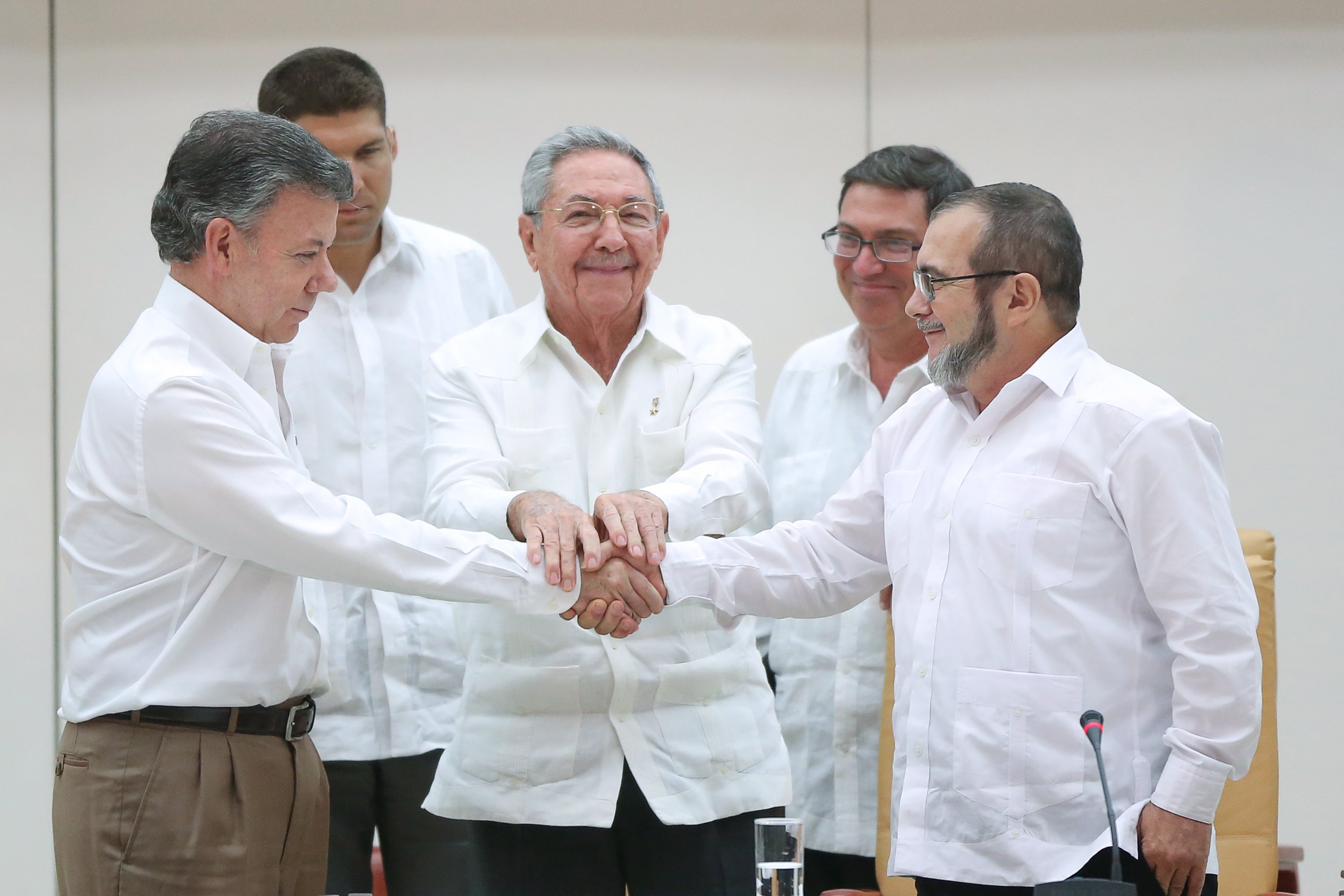  FARC y gobierno de Colombia llegan a acuerdo de paz
