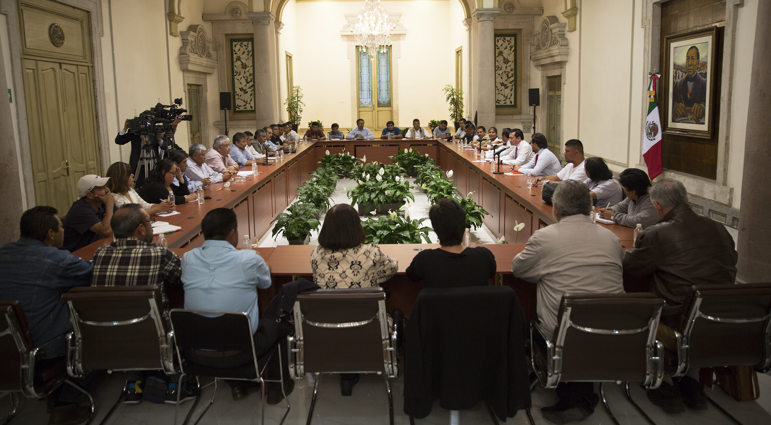  En la negociación entre CNTE y Segob nadie habla de los niños: ONG