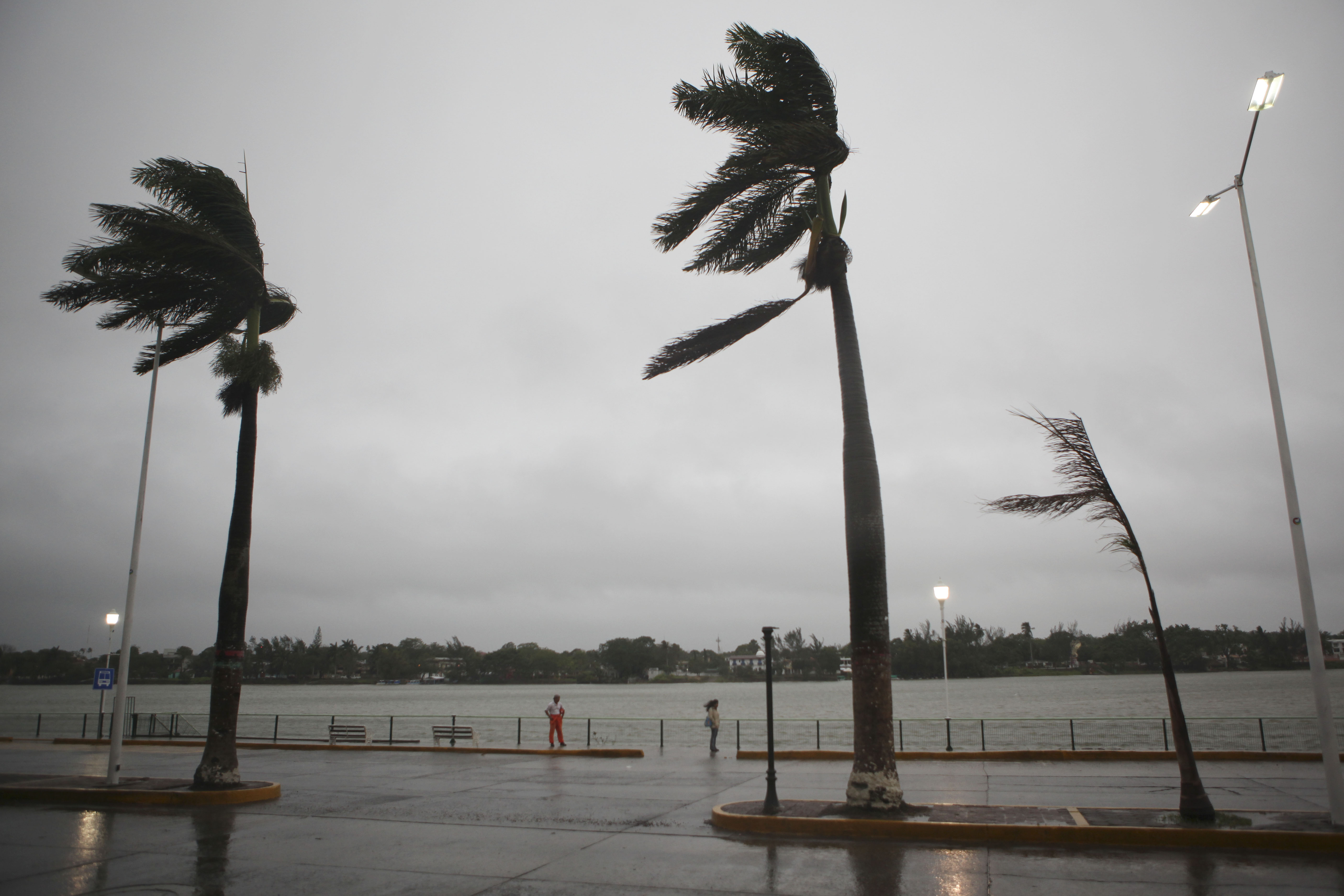  México, preparado para monitorear el impacto de un huracán en el país