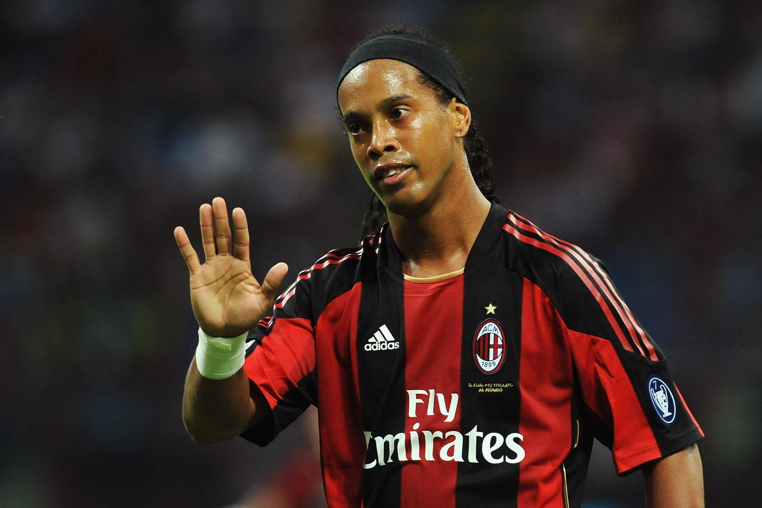  ‘Ronaldinho’ se retirará del futbol profesional en 2017