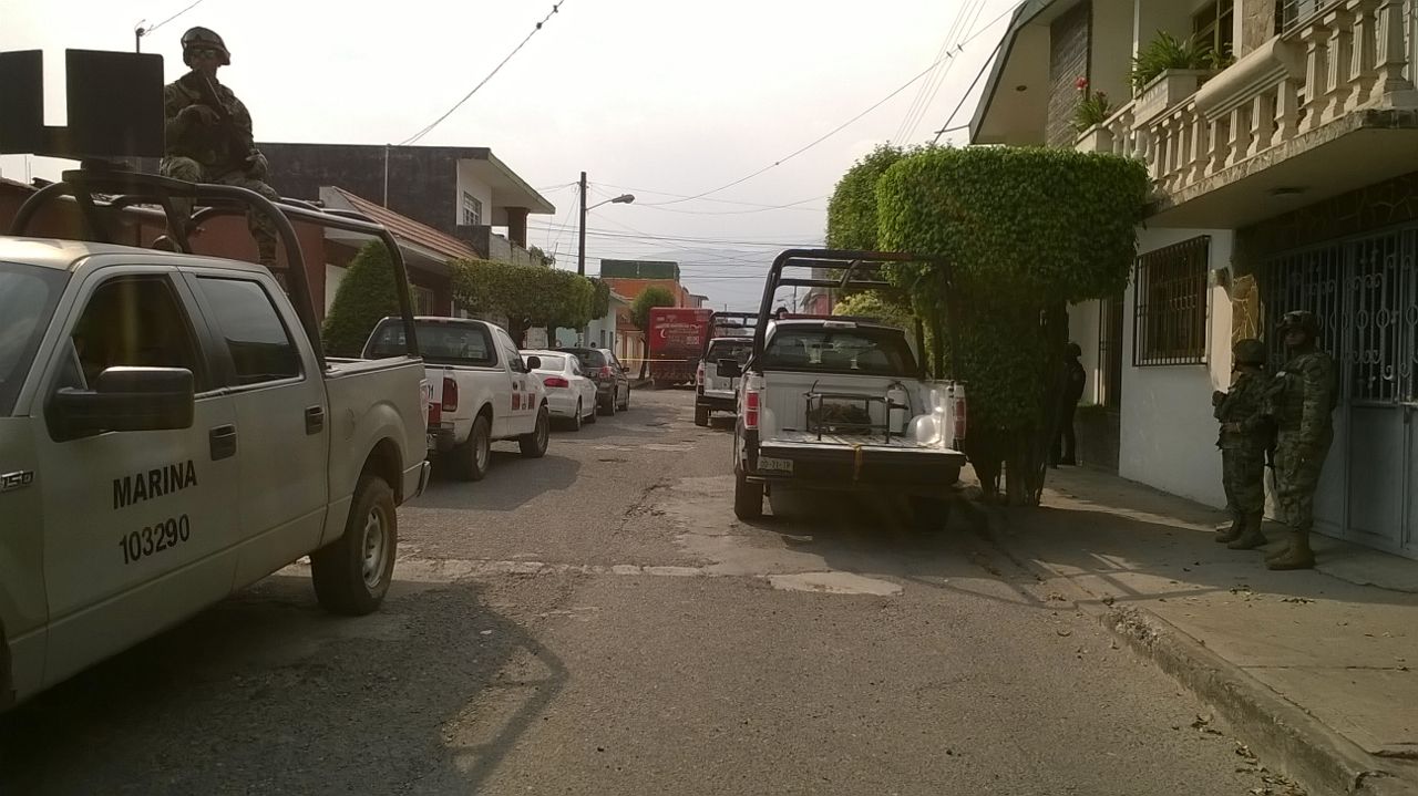  (Video) Cierran escuelas y hospitales en Ciudad Mendoza por balacera; un muerto