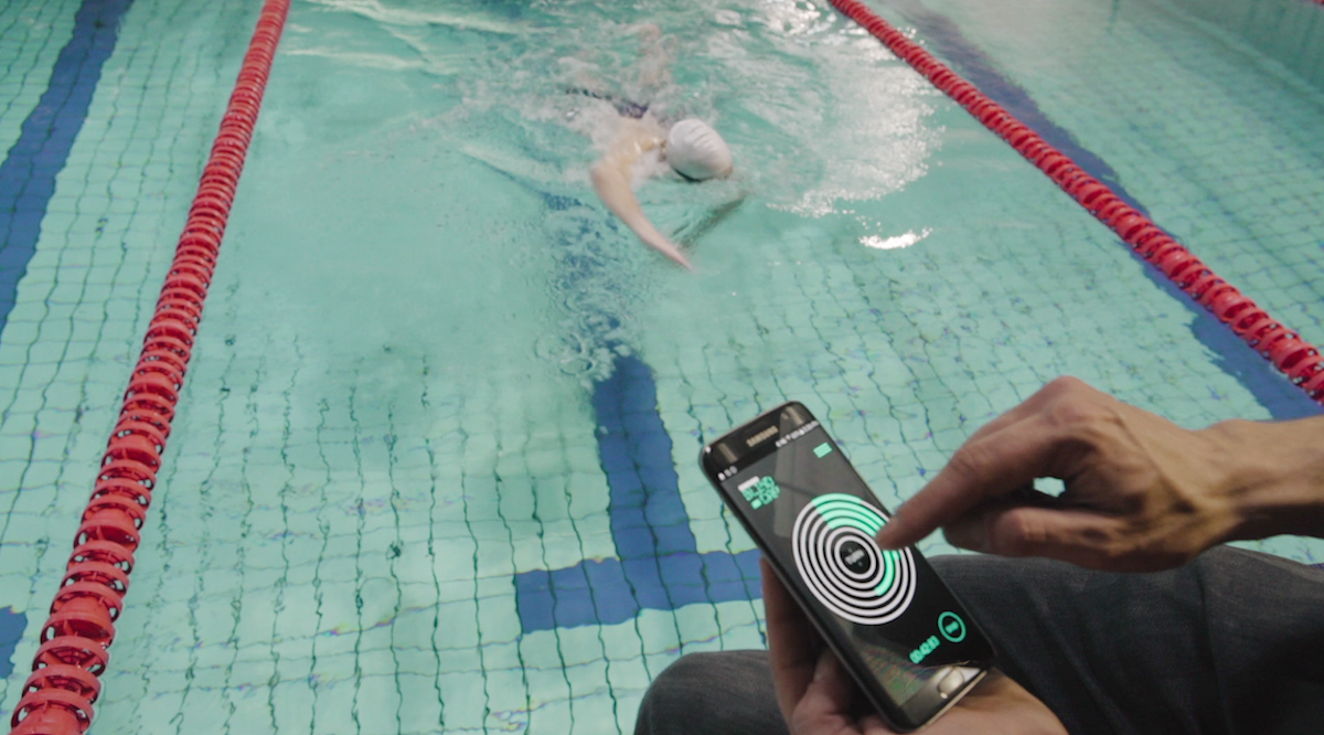  (Video) Blind Cap: un gorro para ayudar a los nadadores ciegos
