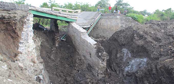  Muerte de trabajador en reconstrucción de puente, responsabilidad de empresa: JEC