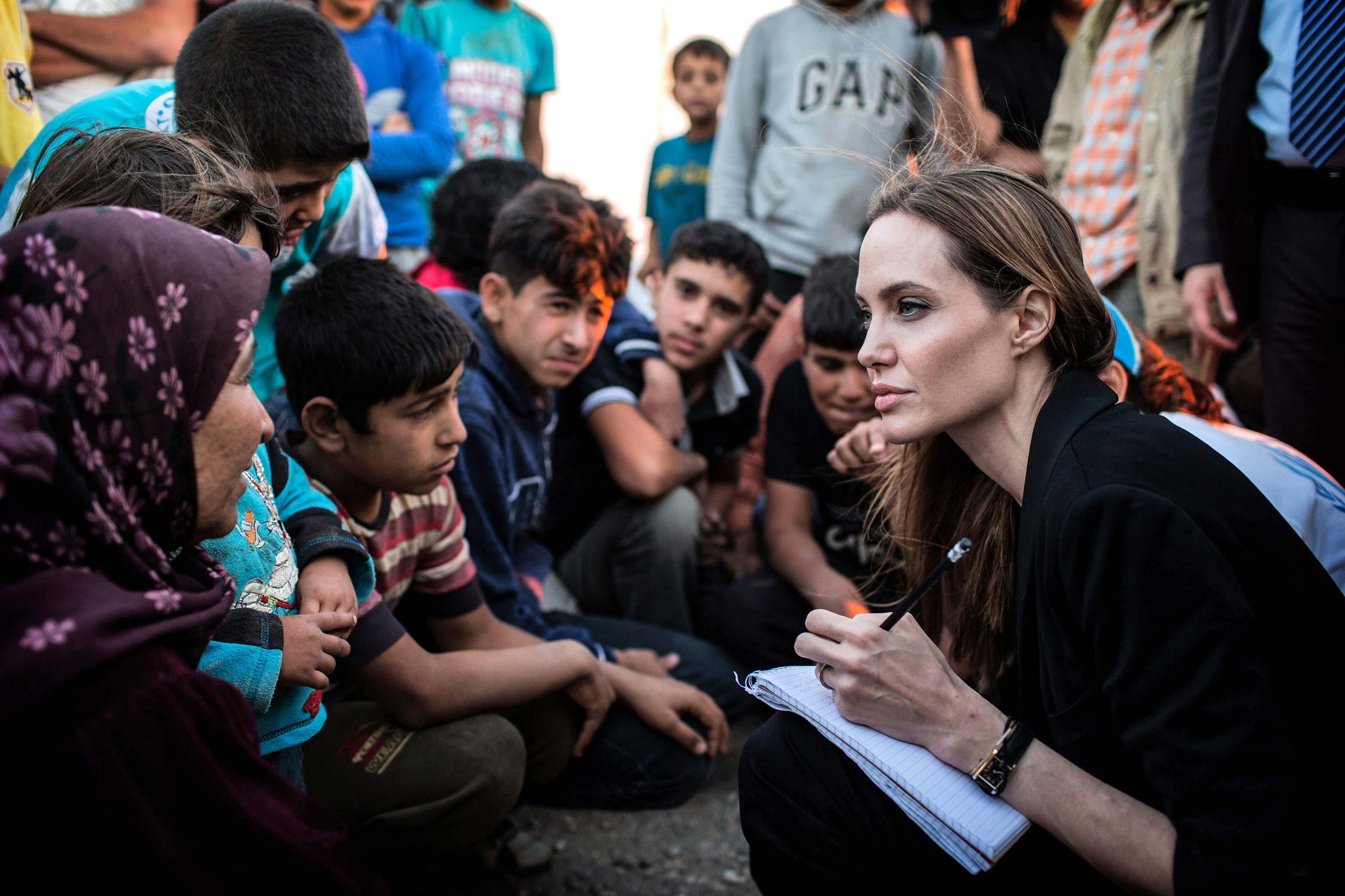  Angelina Jolie pide apoyo para refugiados sirios