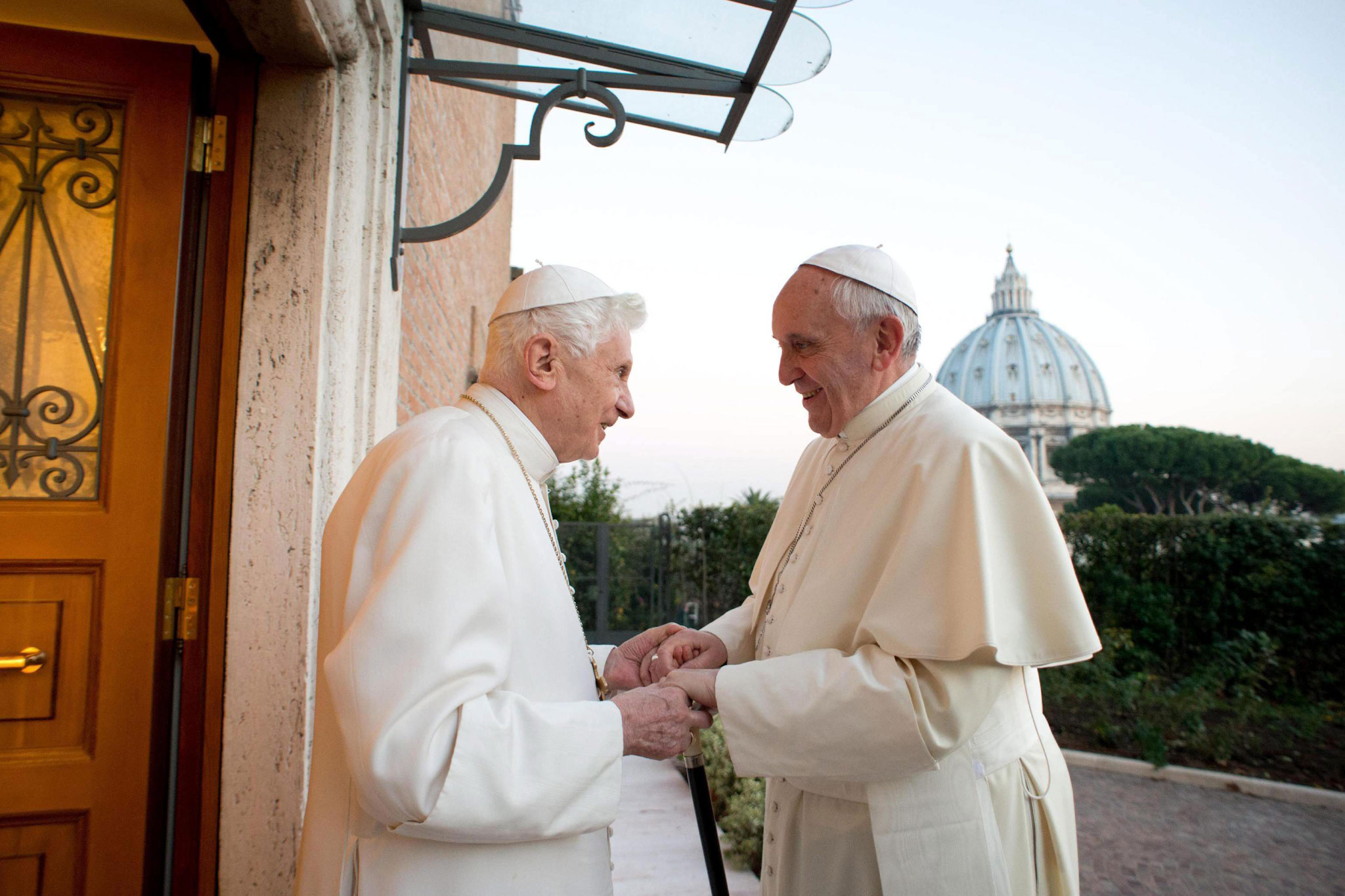  Benedicto XVI reconoce que gobernar la Iglesia Católica no fue su fuerte